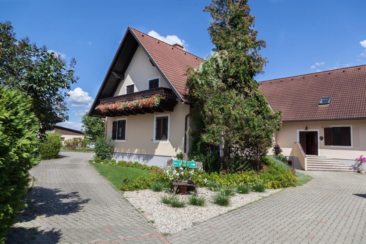 Landhaus Ferk バート・ラトカースブルク エクステリア 写真